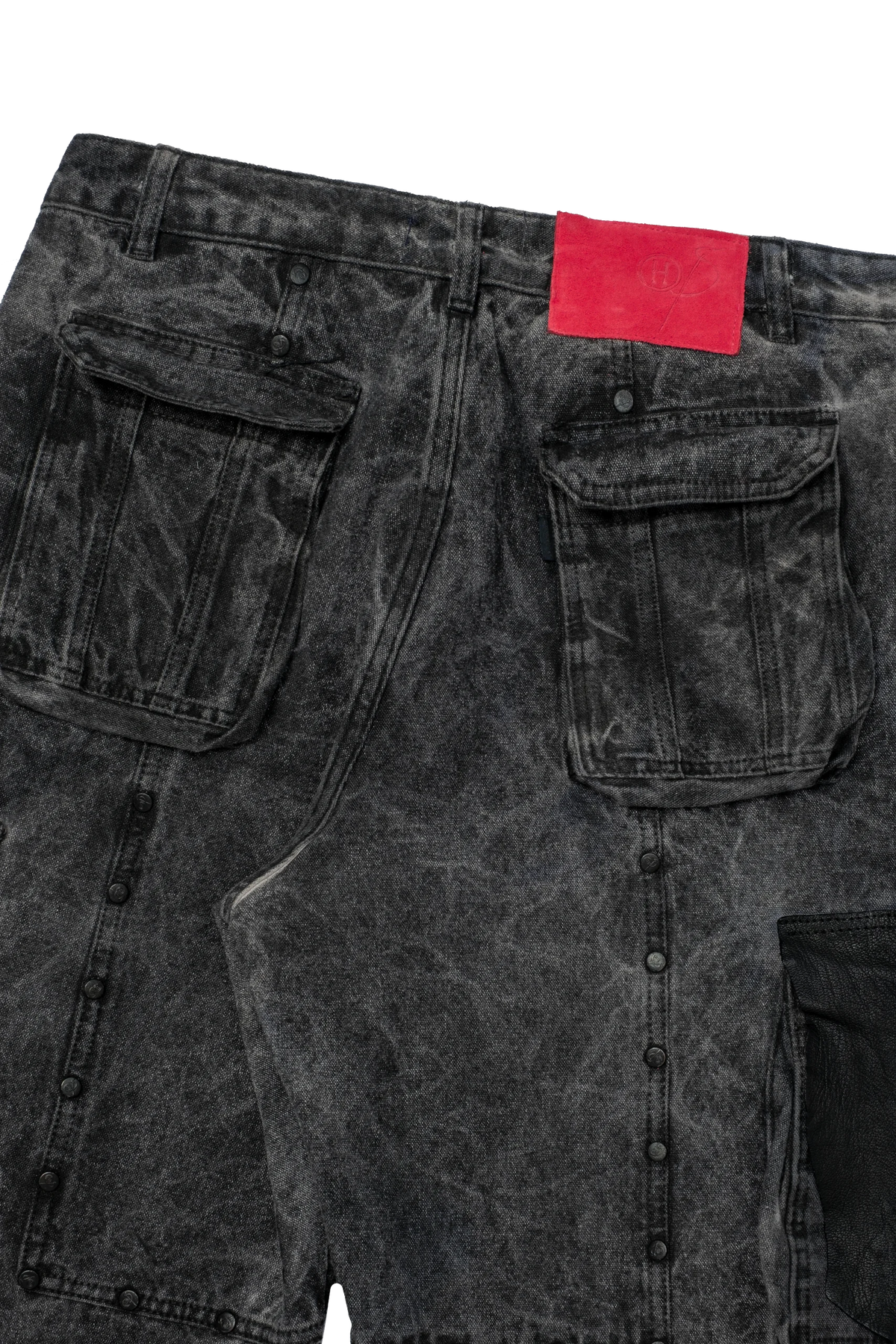 16 CARGO // PANTS
